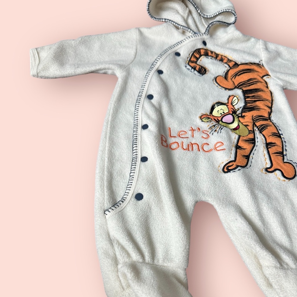 Vintage Disney Baby Cream Tigger Footie Fleece One Piece W/Hood Size 3/6 Months - Picture 2 of 8